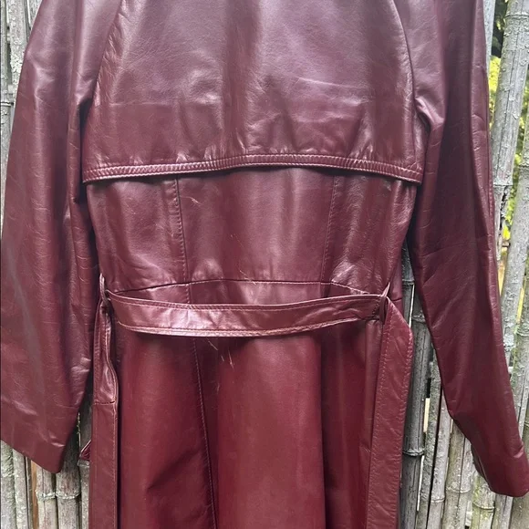 Vintage 1970s leather Maroon Belted Trench Coat - Picture 8 of 9